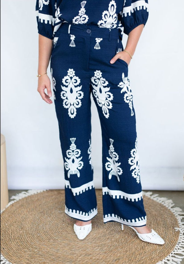 Filigree Print Pant