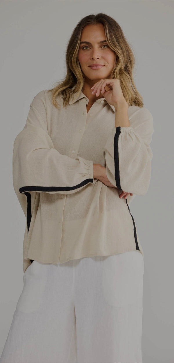 Cliffside Shirt - Natural with Black