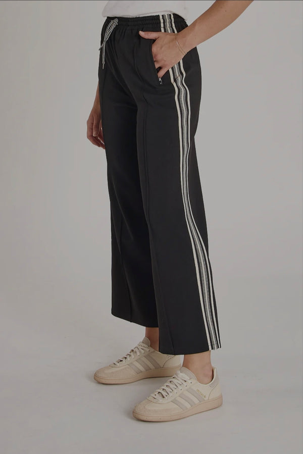 Noah Cropped Pant (Lux Black)