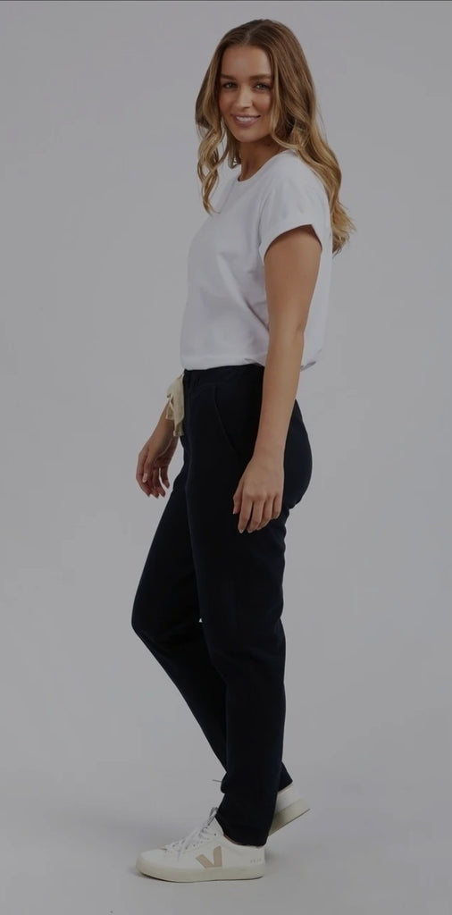 Monday Pant (Black)