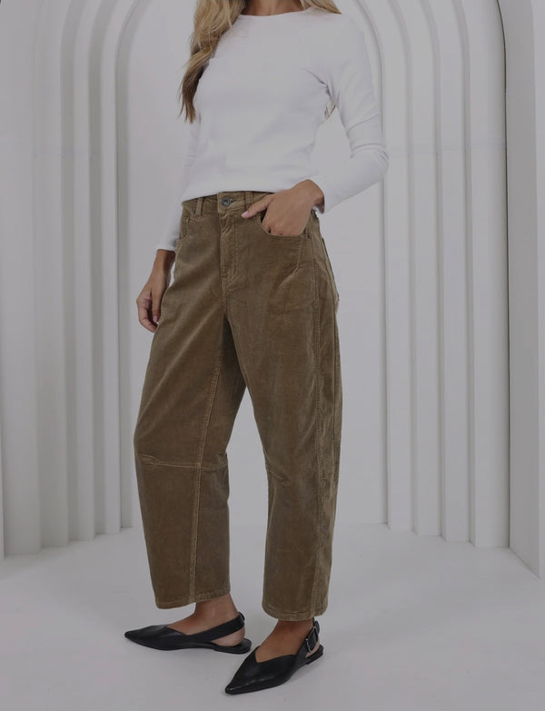 Toni Barrel Cord Jeans (Sage)